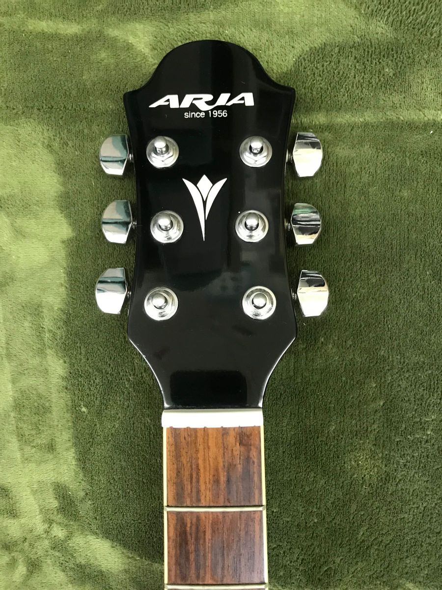Aria AMB-35 BS 綺麗なエレアコ 弦高低く弾き易い 動作確認済 Aria AMB-35 BS 綺麗なエレアコ 弦高低く弾き易い 動作確認済