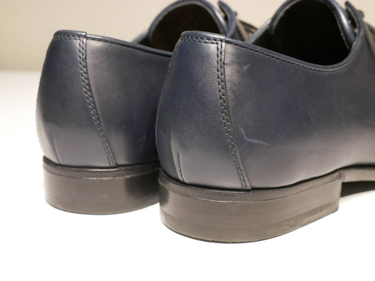 SALE!! 『貴重!! BOTTEGA VENETA 革靴(編み込み) ネイビー 元箱 SALE!! 『貴重!! BOTTEGA VENETA 革靴(編み込み) ネイビー 元箱