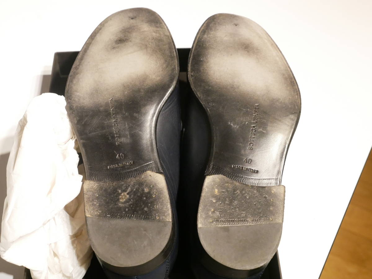 SALE!! 『貴重!! BOTTEGA VENETA 革靴(編み込み) ネイビー 元箱 SALE!! 『貴重!! BOTTEGA VENETA 革靴(編み込み) ネイビー 元箱