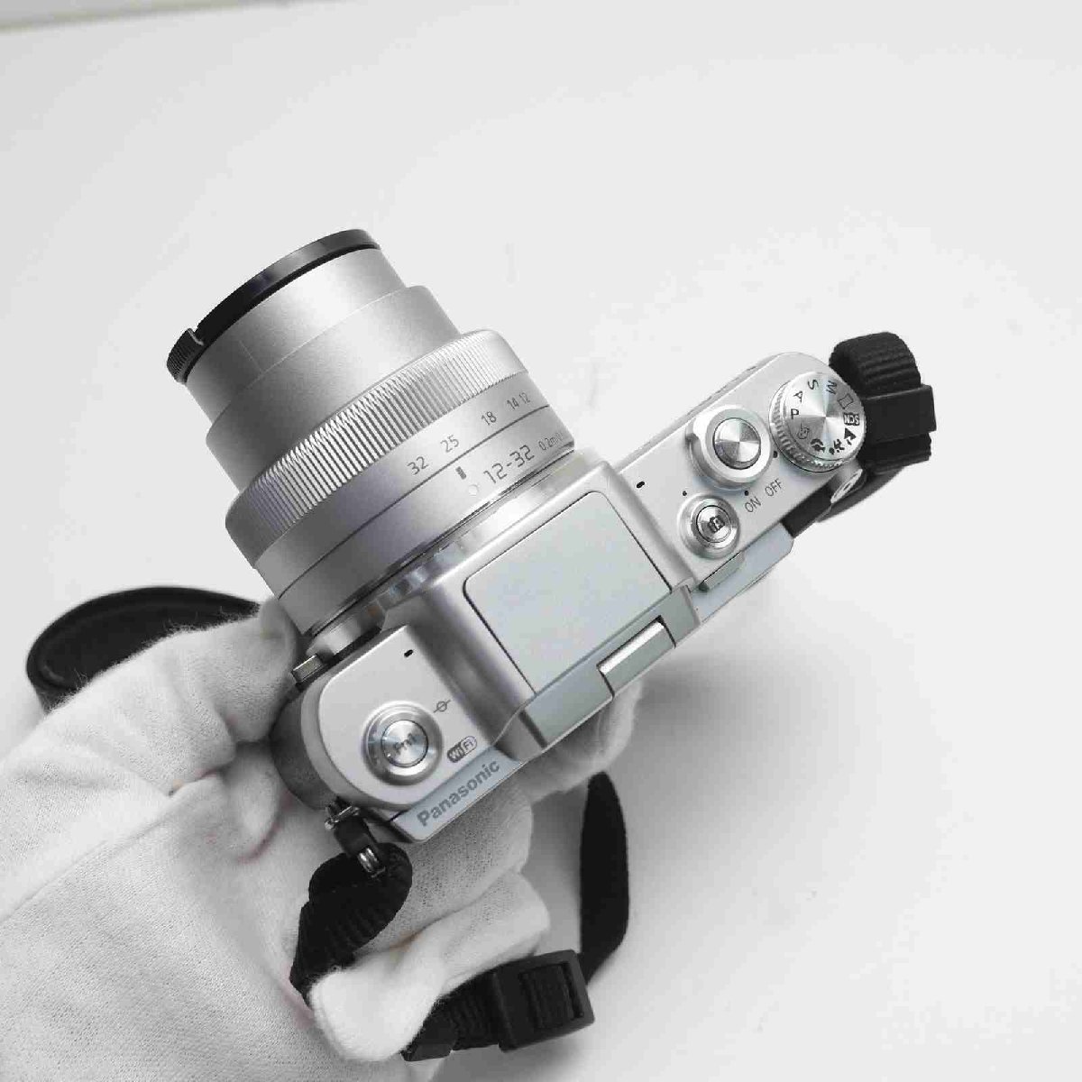 13681円 超美品 DMC-GF7W シルバー 即日発送 ミラーレス一眼 13681円 超美品 DMC-GF7W シルバー 即日発送 ミラーレス一眼