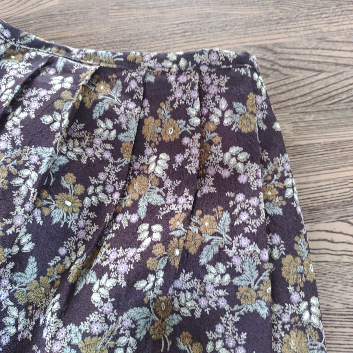 スカート　総柄　花柄　大人可愛い　レディース　ミセス  日本製　綺麗　匿名配送　送料無料