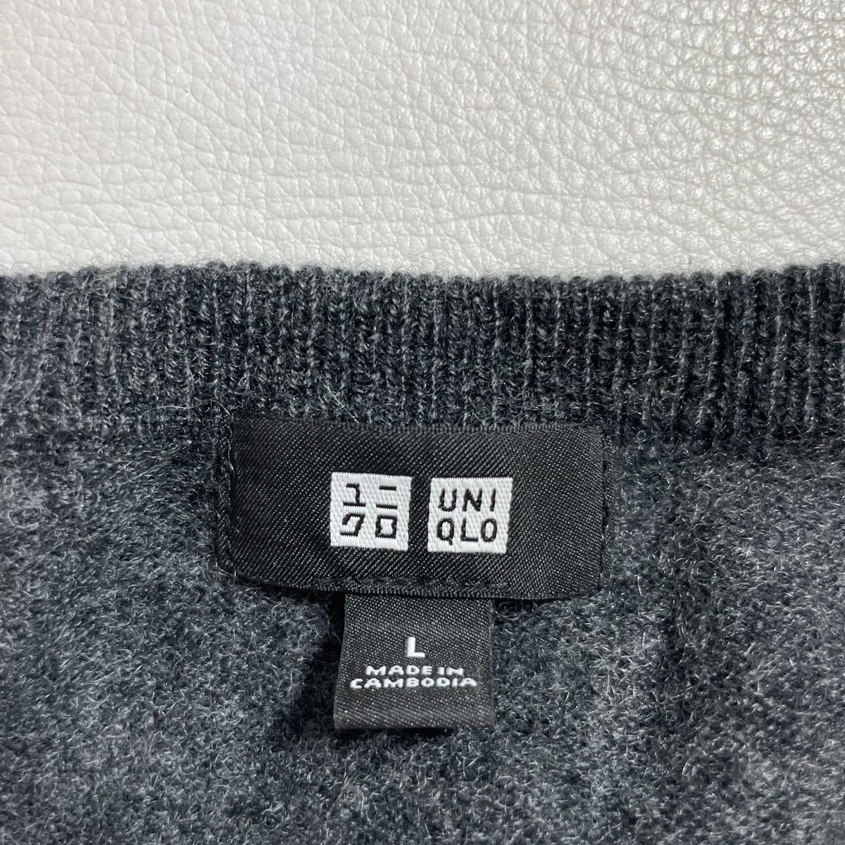 251 UNIQLO ユニクロ カシミヤ100 Vネック セーター 長袖 ニット プルオーバー サイズL グレー メンズ 31110I_画像3