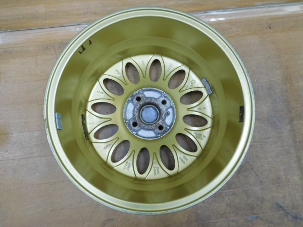 13-965◆美品 軽量★ASSO パルティーレ MODA★16in7J+37 アルファロメオ ミト,FIAT 500 アバルト◆_画像9