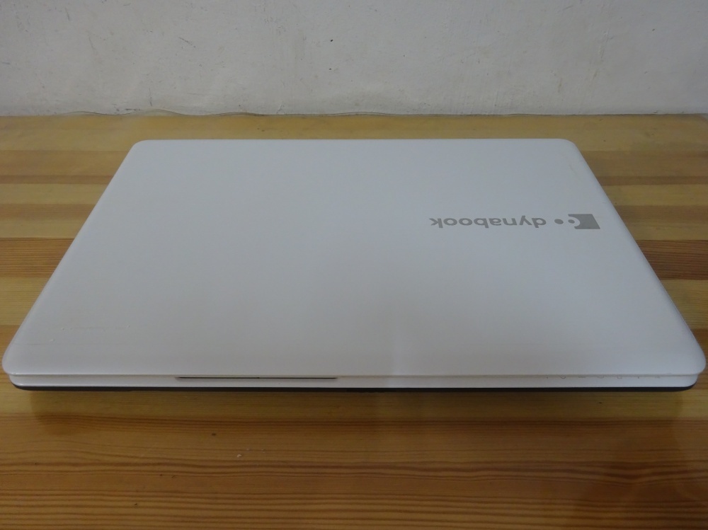 東芝 ノートパソコン dynabook T551/58CW/Core i7-2630M 2.0GHz/8GB/500GB/BD/中古特価良品_画像4