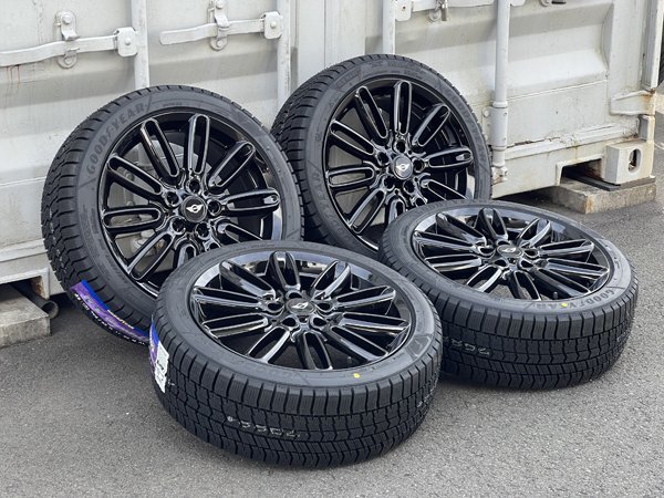 新品 MINI BMW ミニクーパー F55 F56 F57 コンバーチブル 17インチ スタッドレス タイヤホイールセット pcd112 5穴 GOODYEAR 205/45R17_画像3