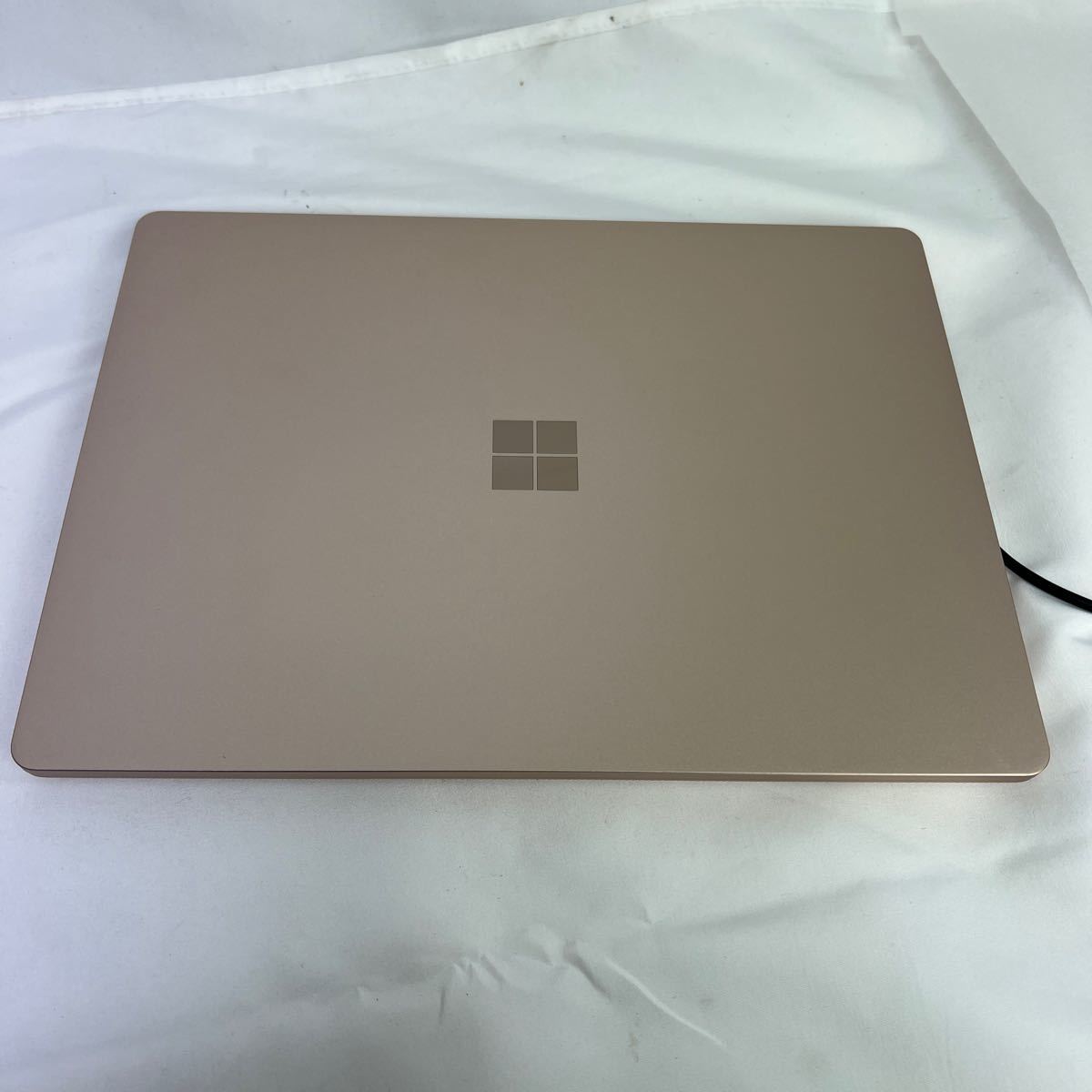 ◇初期化済み◇Microsoft Surface Laptop Go 2 マイクロソフトサーフェス ラップトップ ゴー2 Windows パソコン _画像3