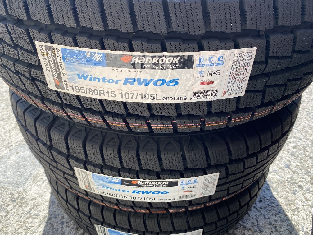 送料無料 200系ハイエース新車外しホイール 2023年製 ハンコックRW06 195/80R15 107/105L スタッドレスタイヤホイール4本SET _画像4