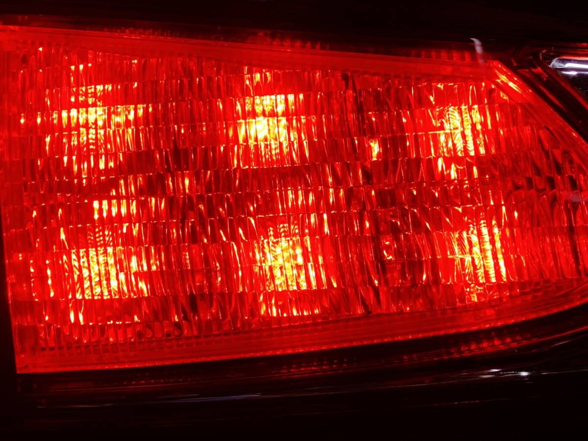 レクサス GSE20系□ 純正 クリア LED テールランプ トランク レクサス GSE20系□ 純正 クリア LED テールランプ トランク