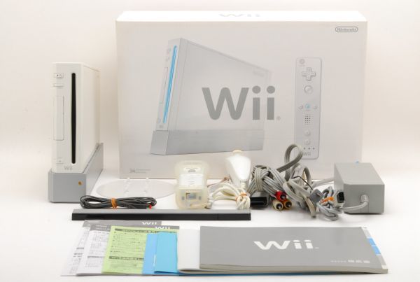 ゲーム機 任天堂 Will Wiiシロリモコン同梱 白 RVL-S-WD Wii 傷や汚れあり 動確済 2007_画像2