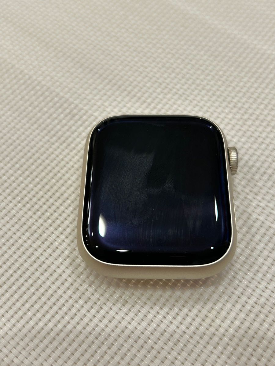 極美品】Apple Watch 9 セルラー 45mm スターライト アルミ 極美品】Apple Watch 9 セルラー 45mm スターライト アルミ