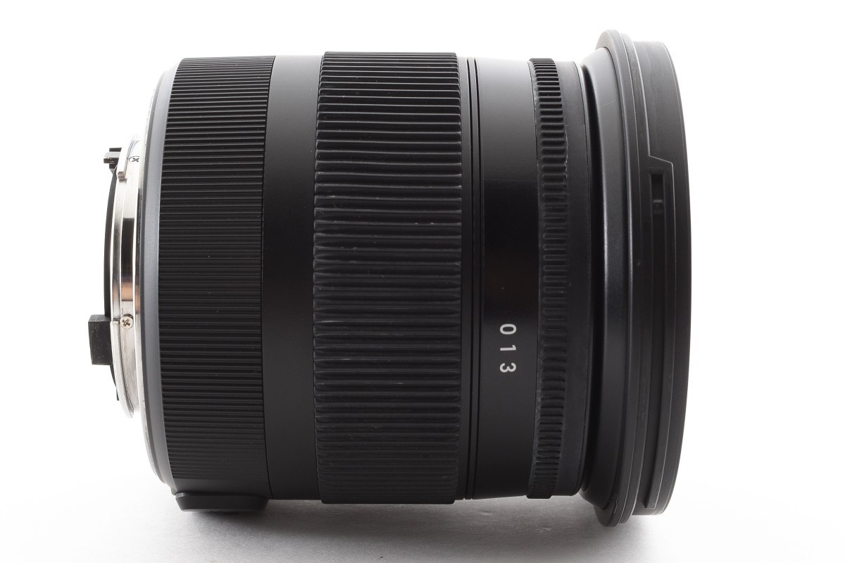 Sigma DC OS HSM 17-70mm F/2.8-4 Macro Contemporary Nikon Fマウント用 交換レンズ_画像9