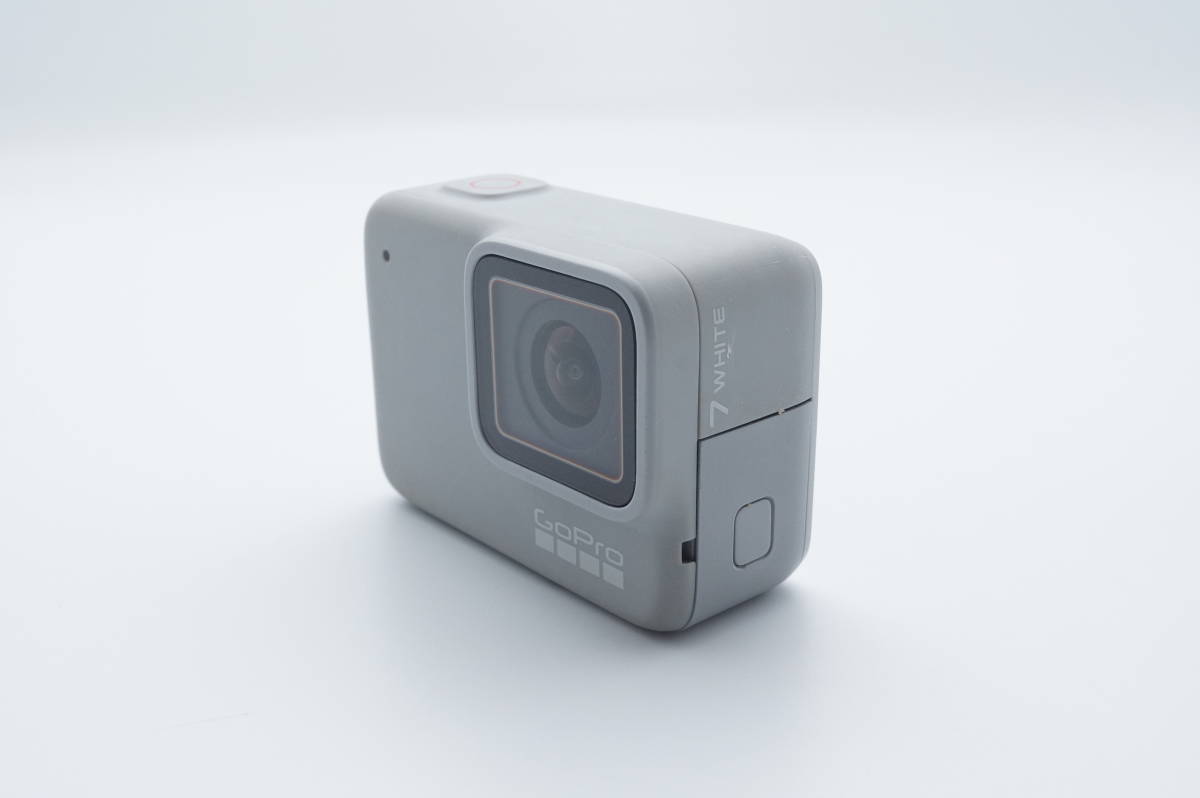 【美品】GoPro HERO7 ホワイト ≪SDカード・充電ケーブル付≫　　#2995R0180J2222_画像2