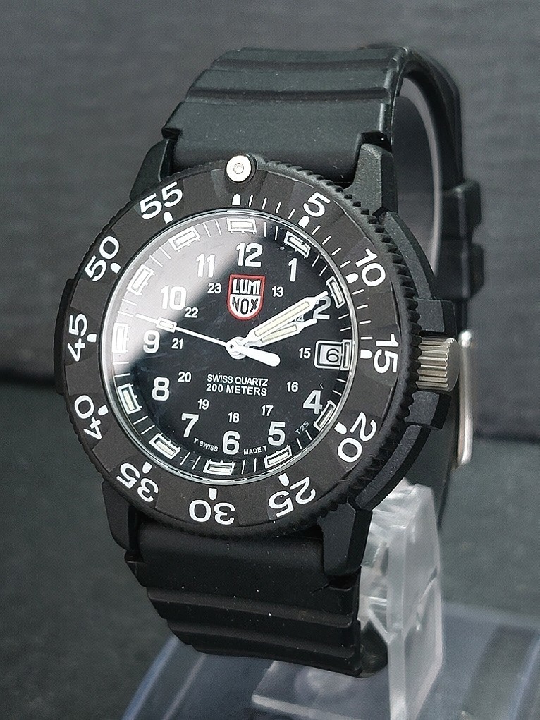 LUMINOX ルミノックス QUARTZ クォーツ SERUES 3000 ネイビーシールダイブウォッチシリーズ メンズ 腕時計 アナログ カレンダー ブラック_画像2