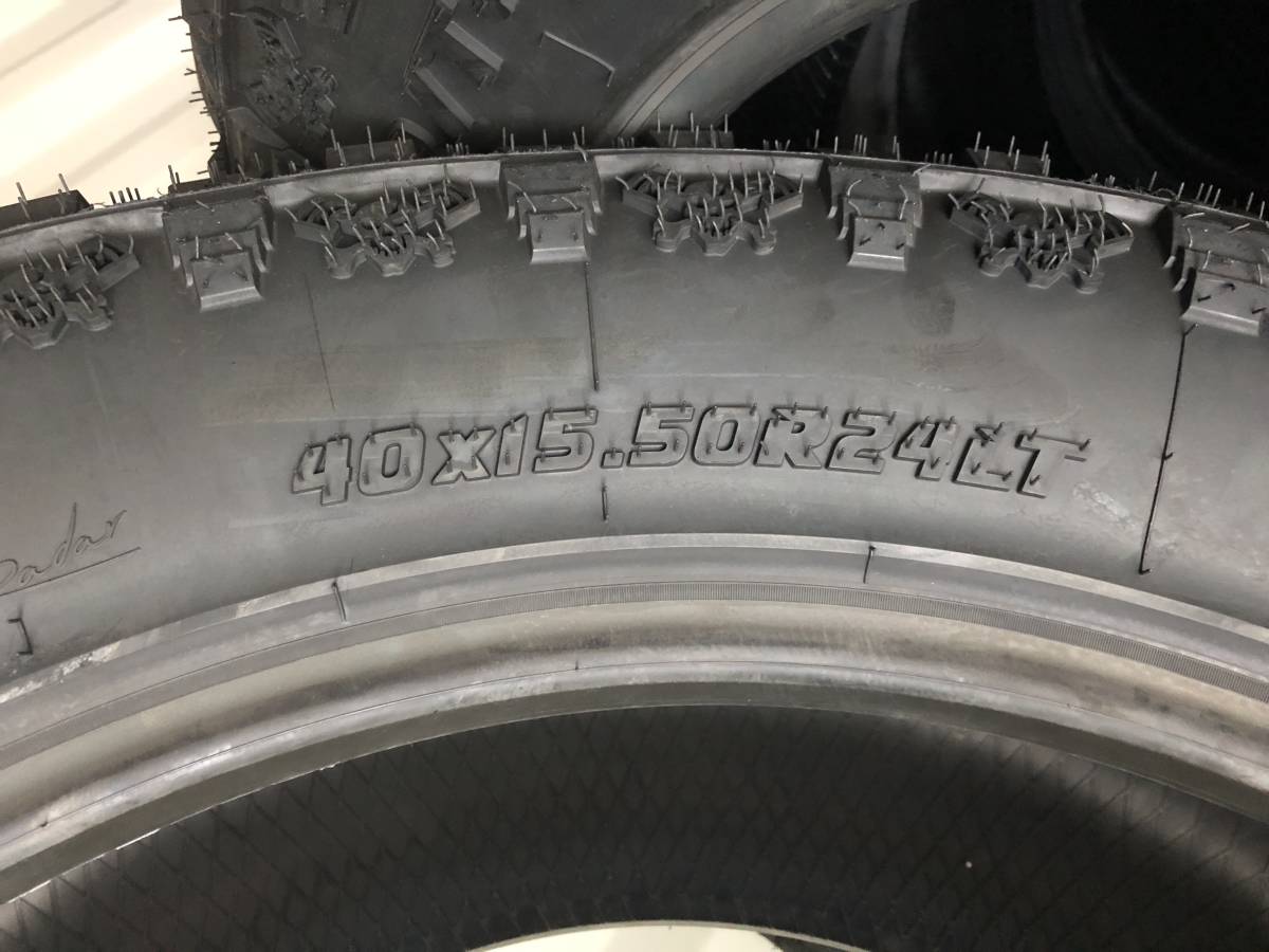 新品、未使用、引き取り可、訳アリ、RADAR TIRES 40x15.50R24LT RENEGADE RT+ 128Q 18年45週 40インチ、24インチ、長期保管品_画像4