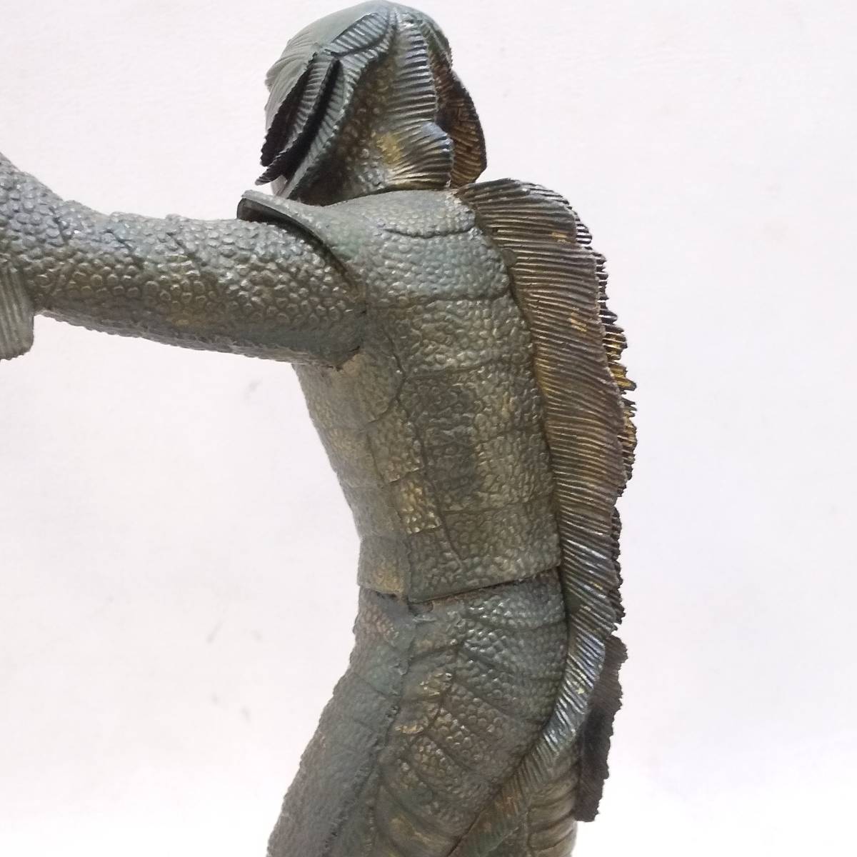 ◆MONOGRAM モノグラム CREATURE FROM THE BLACK LAGOON 大アマゾンの半魚人 当時物?プラモデル 塗装済み完成品 パーツ外れ土台欠品◆N1597_画像7