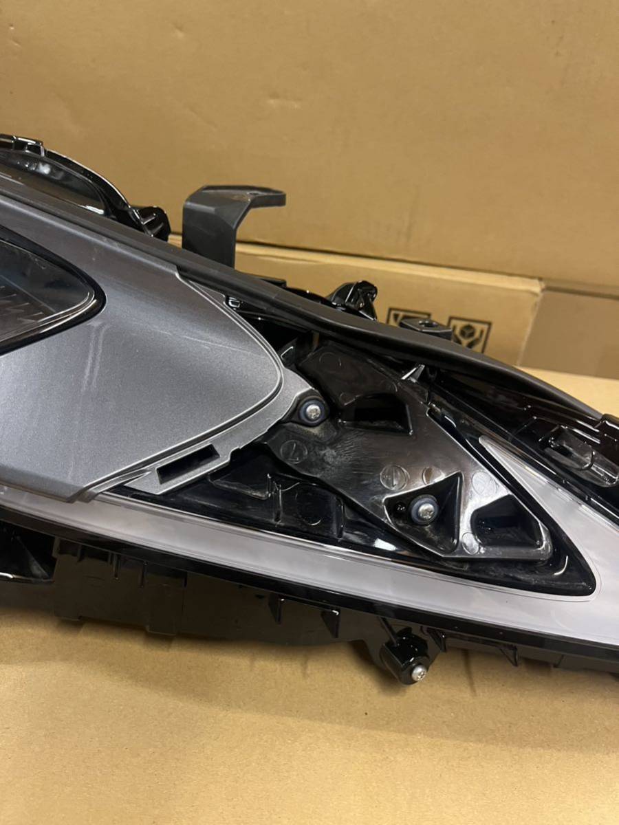 美品 純正 レクサス LC 右 ヘッドライト ヘッドランプ lexus LC500 LC500h 3眼LED 3連 81145-11120 刻印R6_画像3