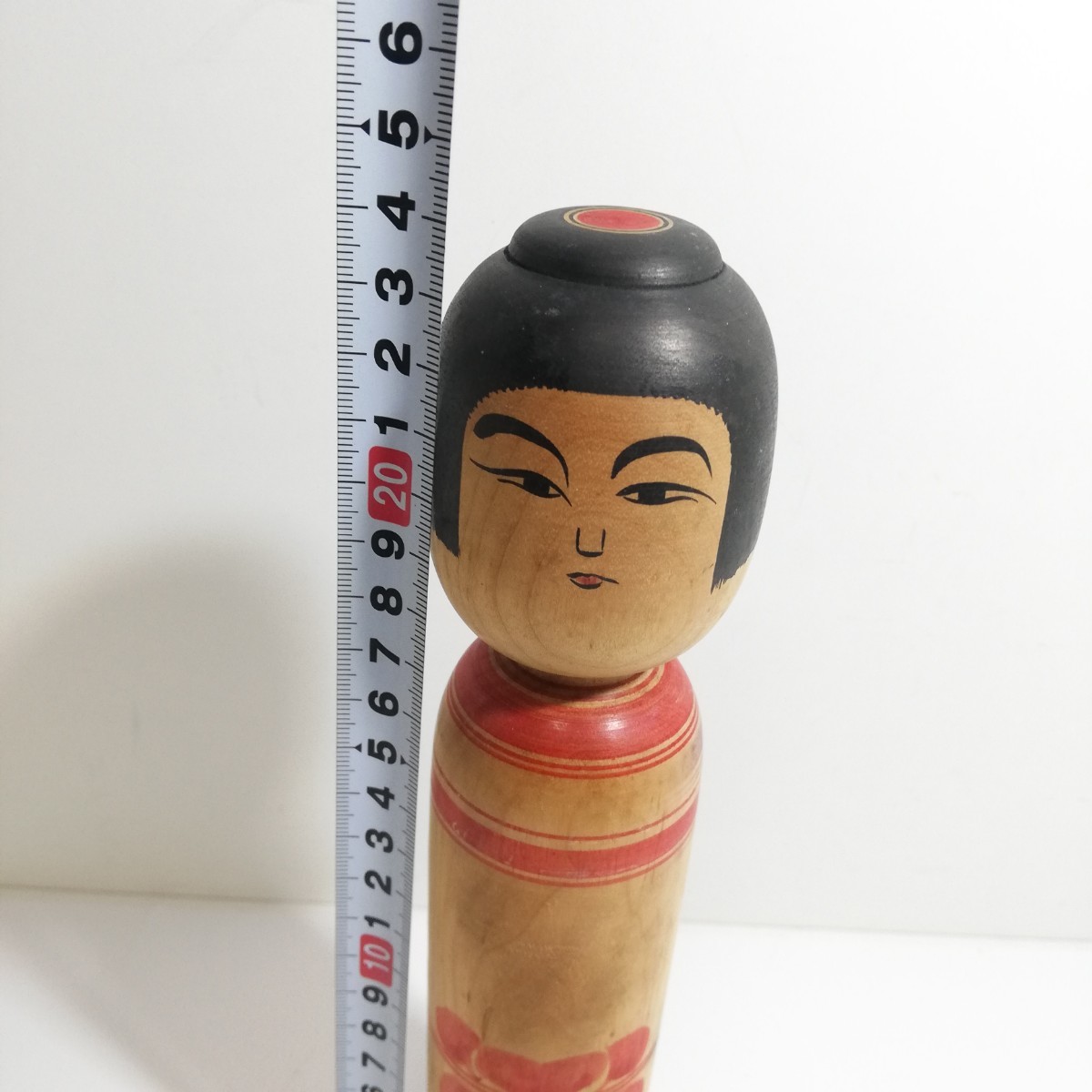 伝統こけし 津軽系 温湯 佐藤善二（さとうぜんに 1925～1985）作 高さ24.3cm　[木工芸 民芸 伝統工芸 郷土玩具 こけし 日本人形 日本美術]_画像9