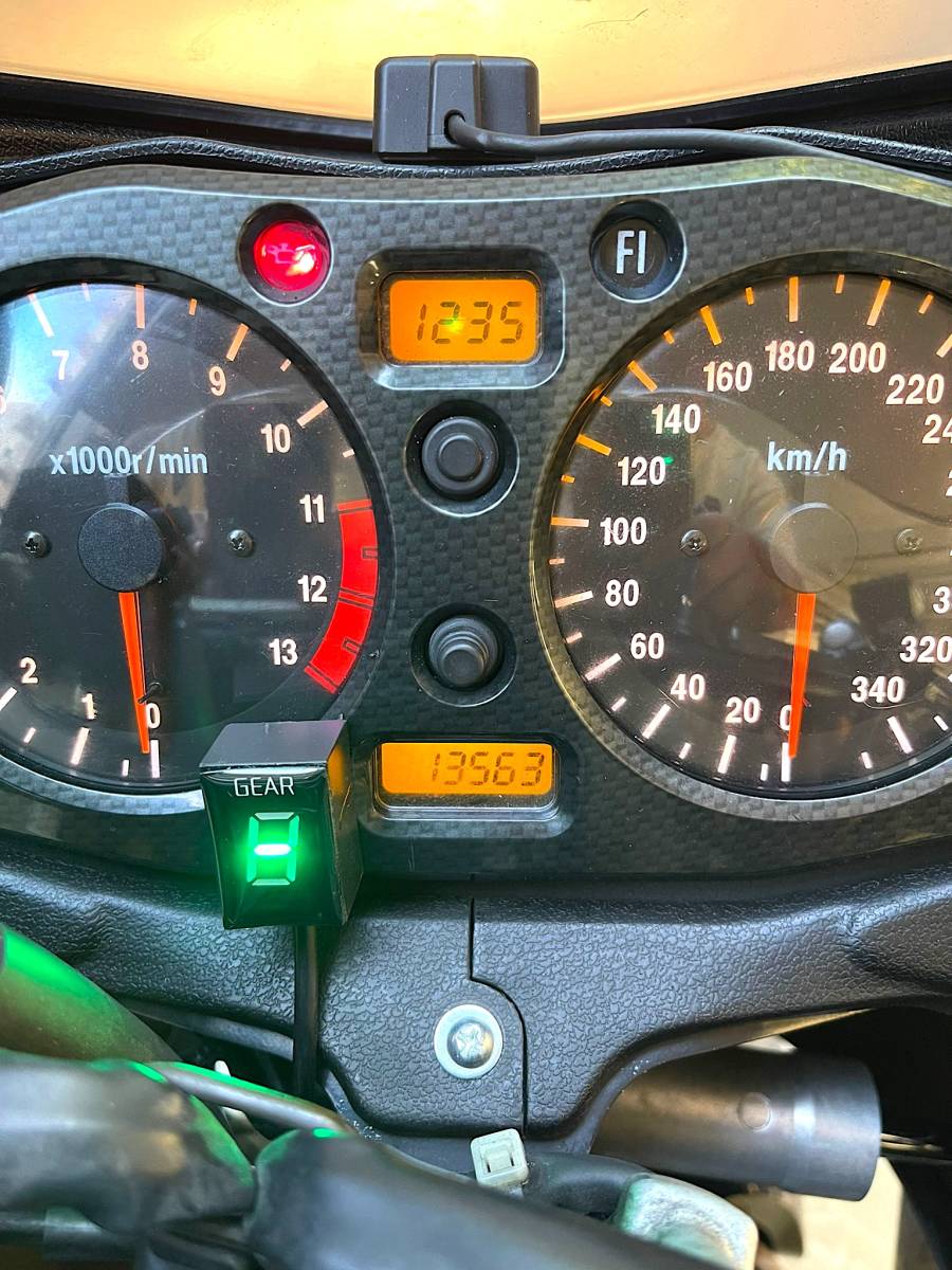 SUZUKI GSX1300R スズキ ハヤブサ 隼 14000km /1年7ヶ月予備車検付き_画像6