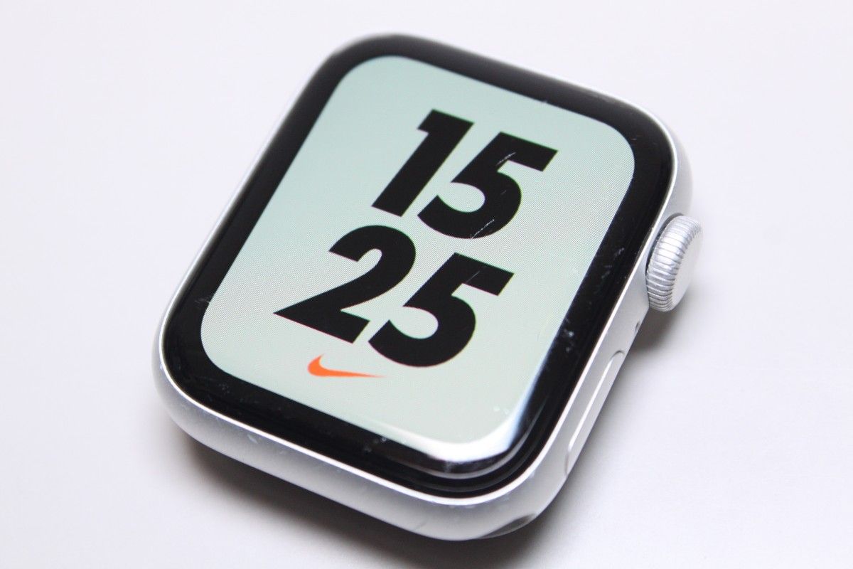 Apple Watch SE（第1世代）GPS/40mm/A2351〈MYYL2J/A〉④