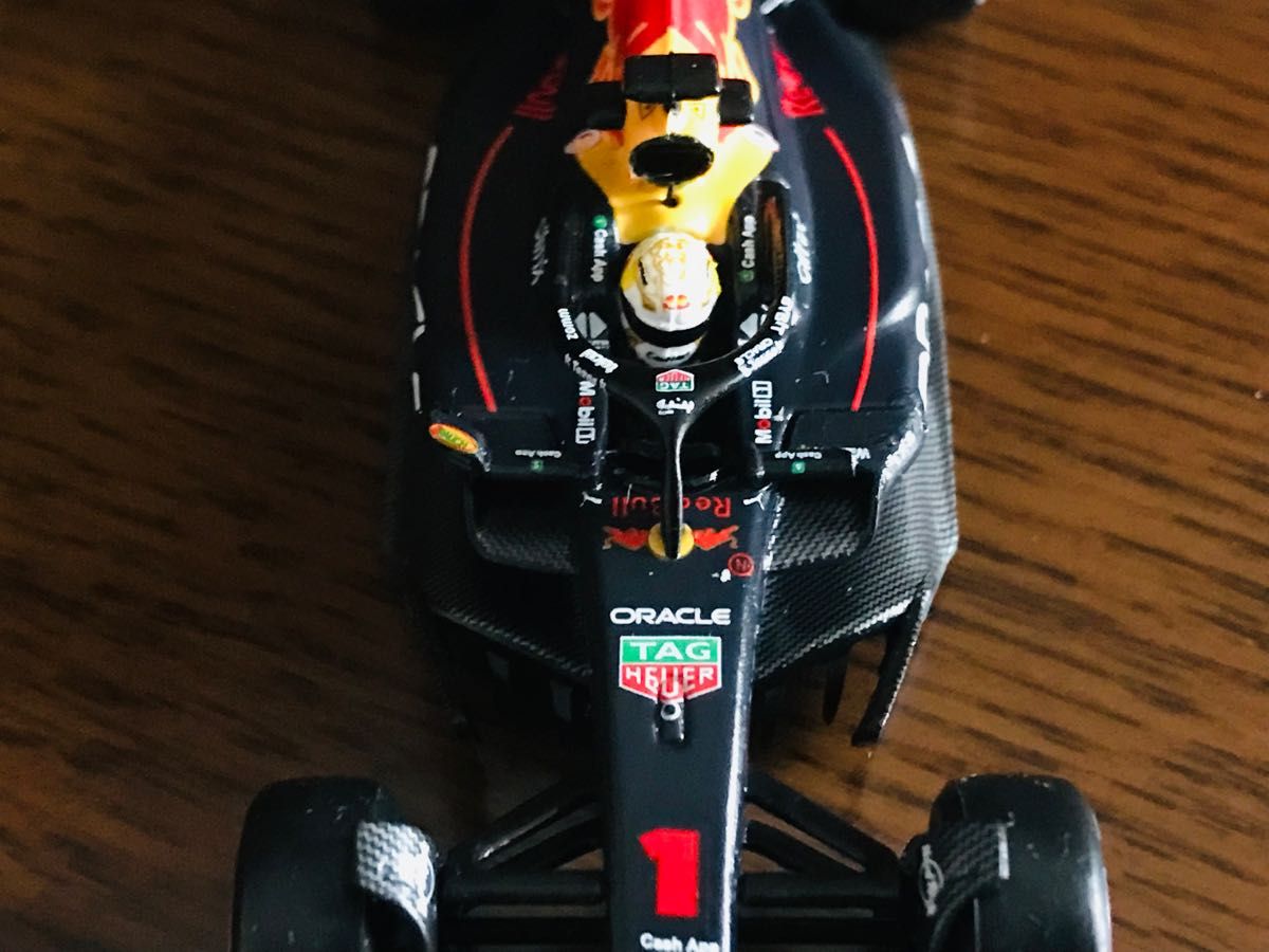 [破損品] MINI GT 1/64 オラクル レッドブル レーシング RB18 2022 Max Verstappen