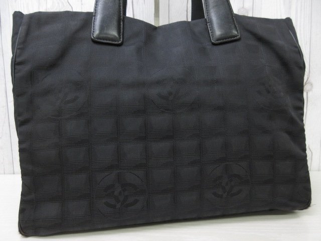 極美品 CHANEL シャネル ニュートラベルライン トートバッグ ショルダーバッグ バッグ ナイロン×レザー 黒 A4収納可 65998_画像9