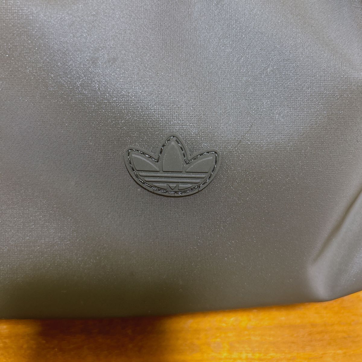 【美品】adidas アディダス　バッグ　鞄