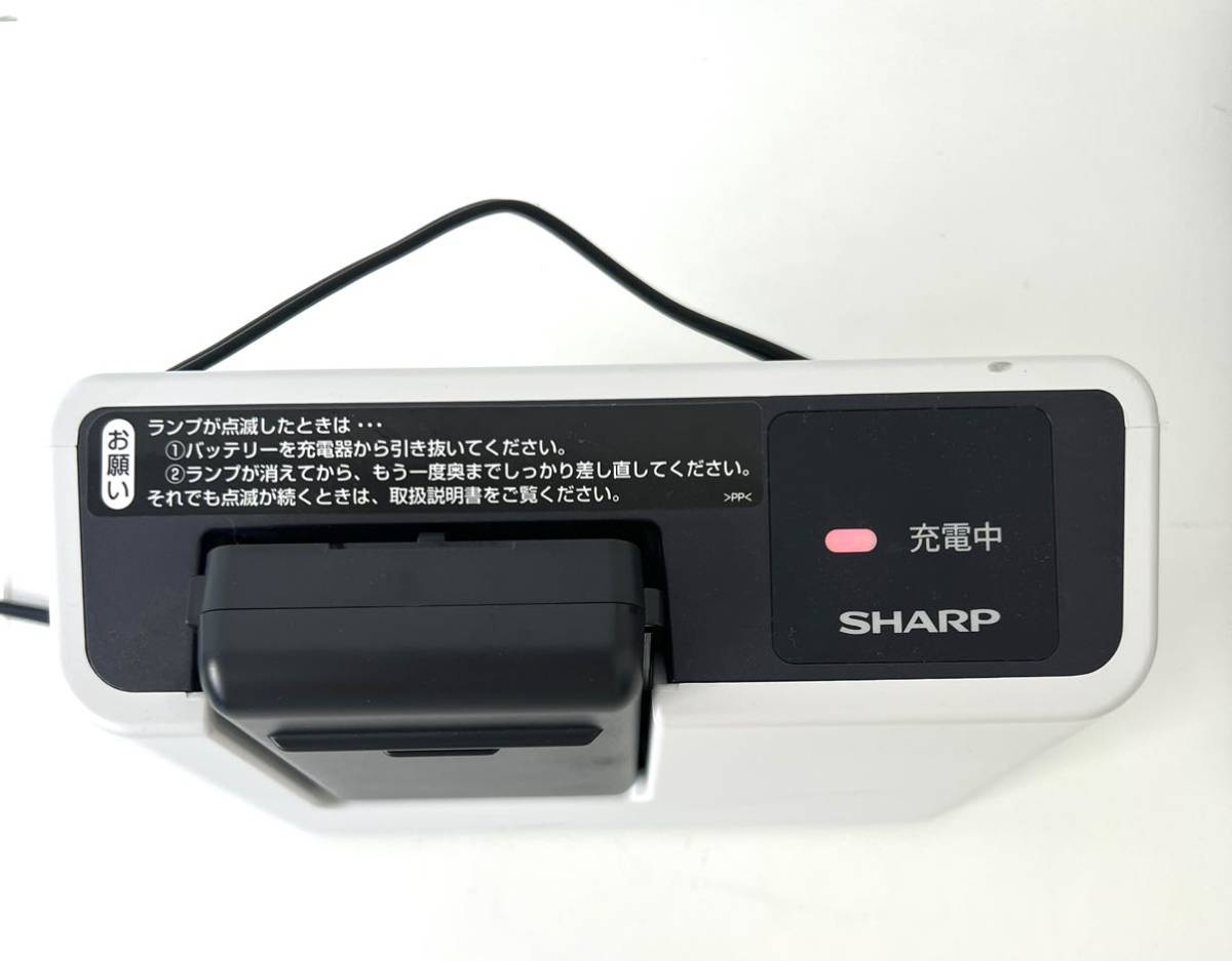 ○ SHARP シャープ 掃除機 EC-AR5X 2020年製 充電式掃除機 コードレスクリーナー スティッククリーナー スタンド 充電器 バッテリー2つ_画像10