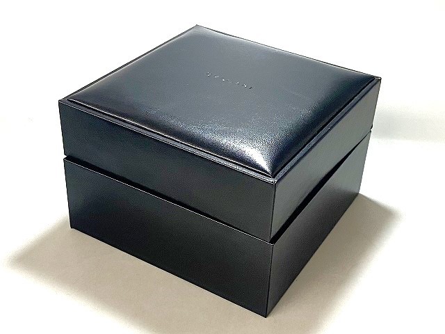 中古 BVLGARI ブルガリ 腕時計用 専用ケース 空箱 純正ボックス BOX ブラック 黒 付属品 メンズ レディース ボーイズ_画像2