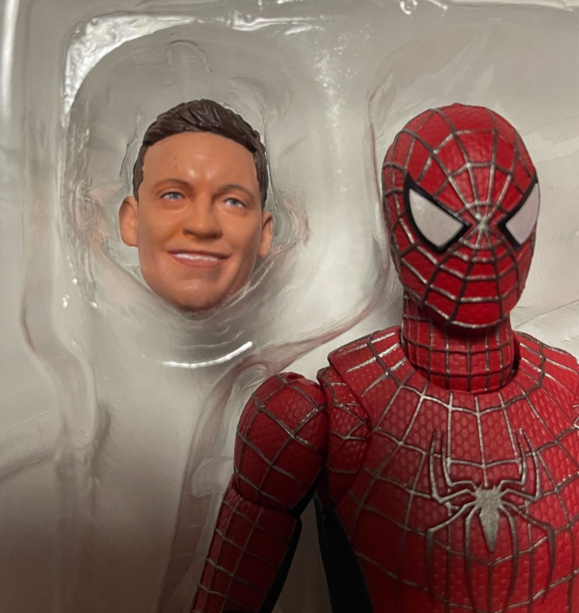 S H フィギュアーツ フレンドリーネイバーフッドスパイダーマン S H フィギュアーツ フレンドリーネイバーフッドスパイダーマン