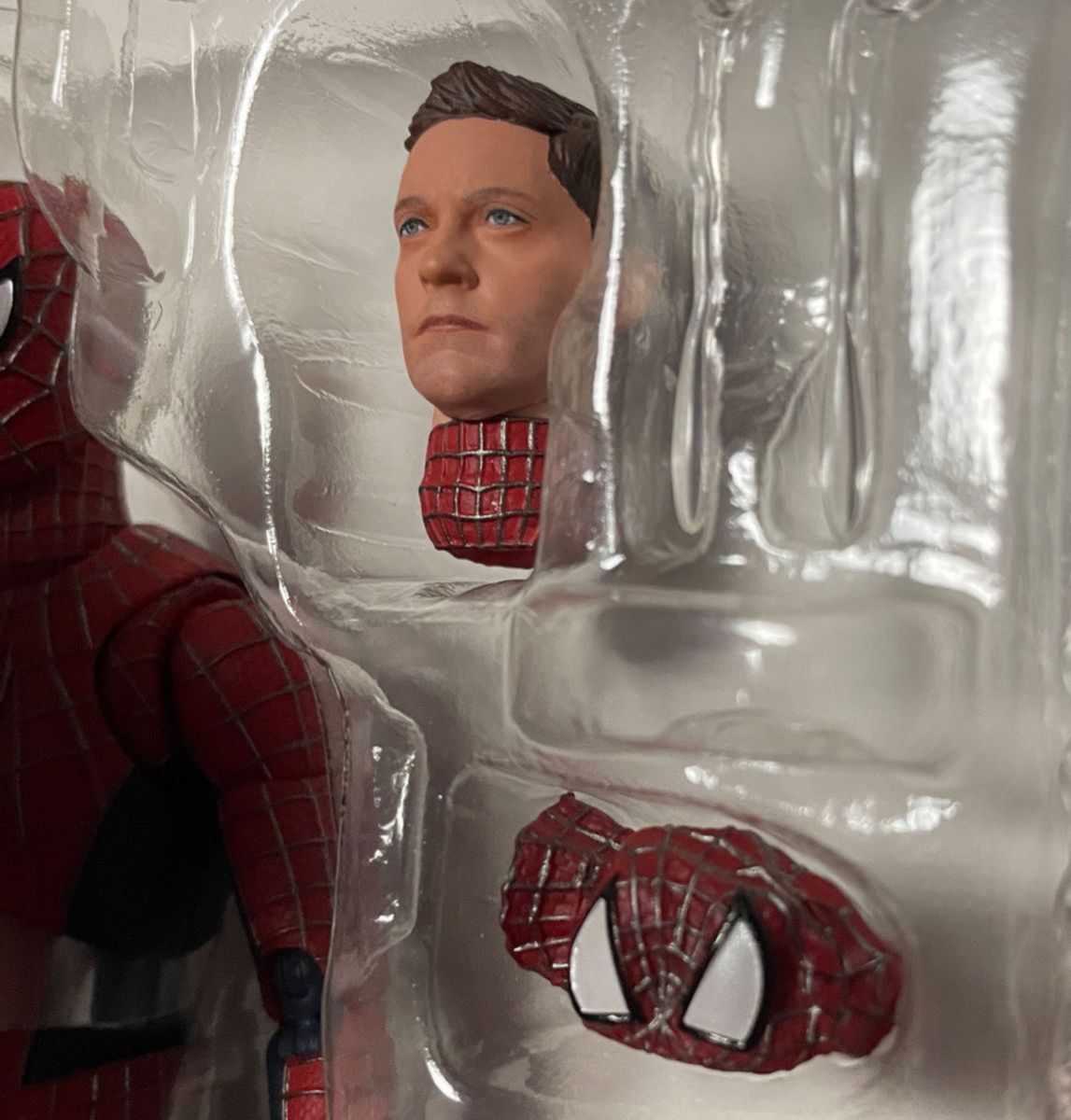 S H フィギュアーツ フレンドリーネイバーフッドスパイダーマン S H フィギュアーツ フレンドリーネイバーフッドスパイダーマン