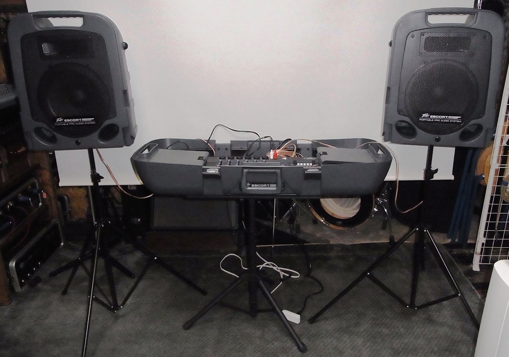 Yahoo!オークション - Peavey Escort 3000 Portable PA System Yahoo!オークション - Peavey Escort 3000 Portable PA System