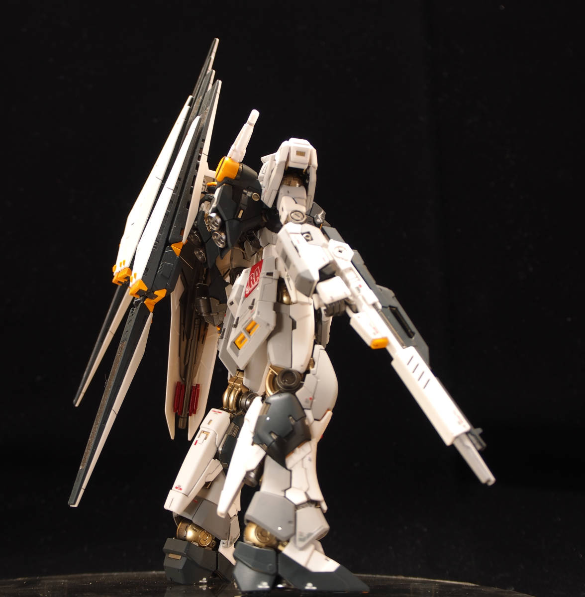 Yahoo!オークション - RG νガンダム 全塗装 改修 完成品 ニュー Yahoo!オークション - RG νガンダム 全塗装 改修 完成品 ニュー