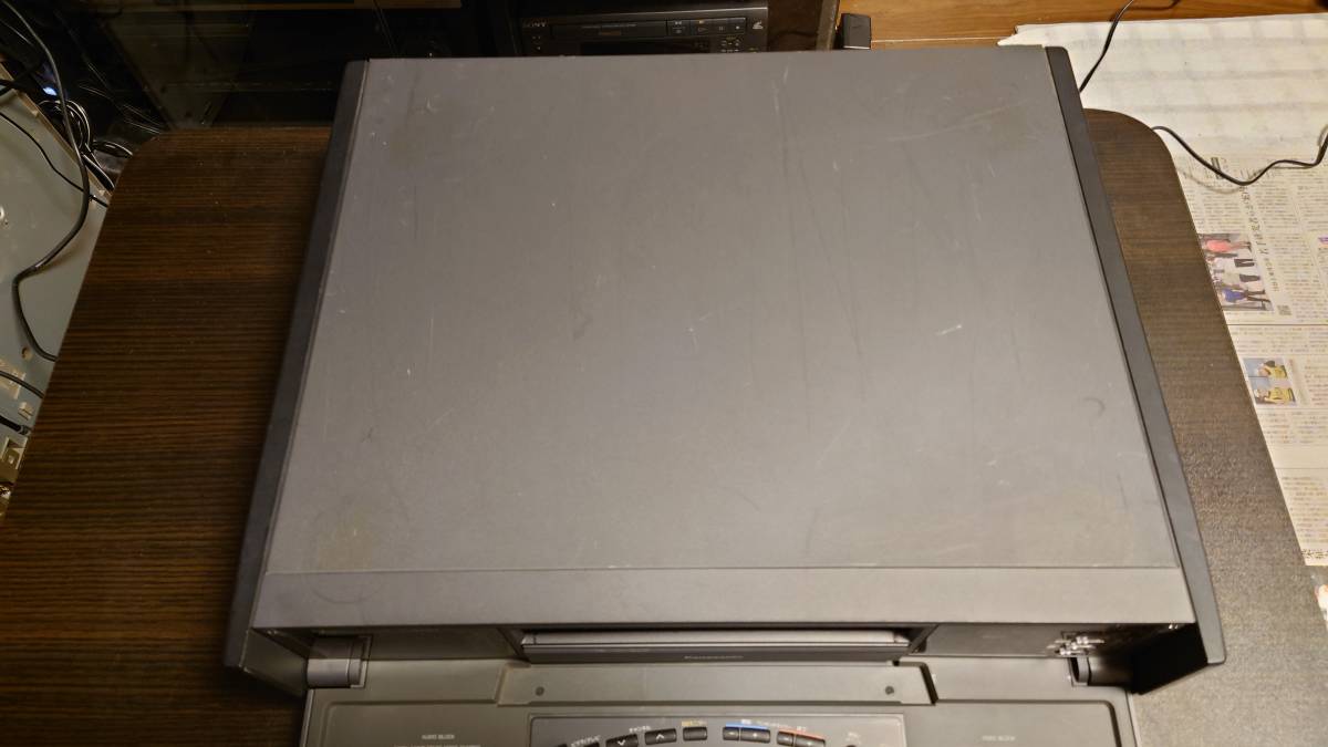 Panasonic S-VHSビデオデッキ　NV-BS900 動作は出来るジャンク品です_画像8