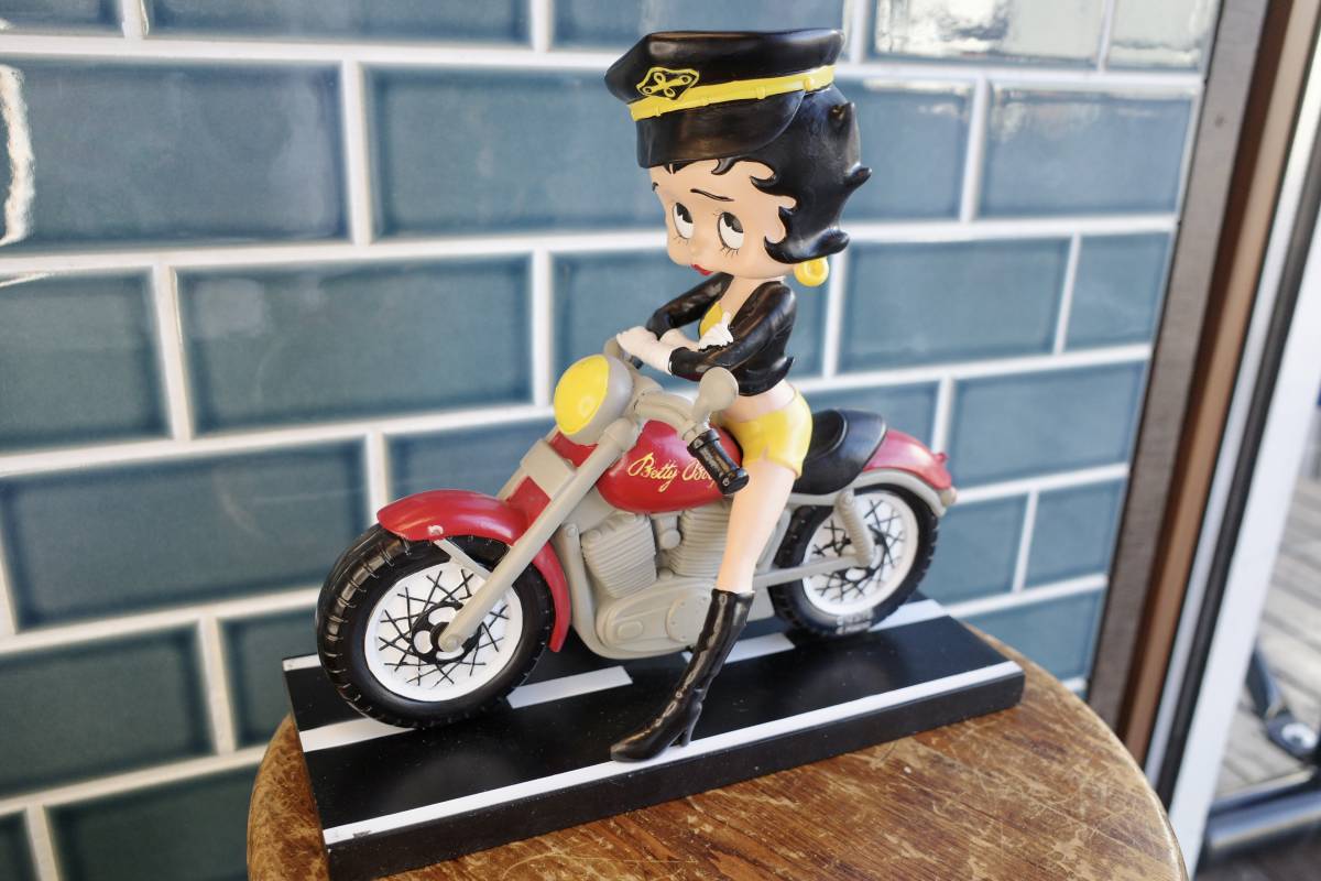 新品 Betty Boop ベティちゃん バイカー レジンスタチュー statue 世田谷ベース インテリア ハーレー アメカジ フィギュアの画像1