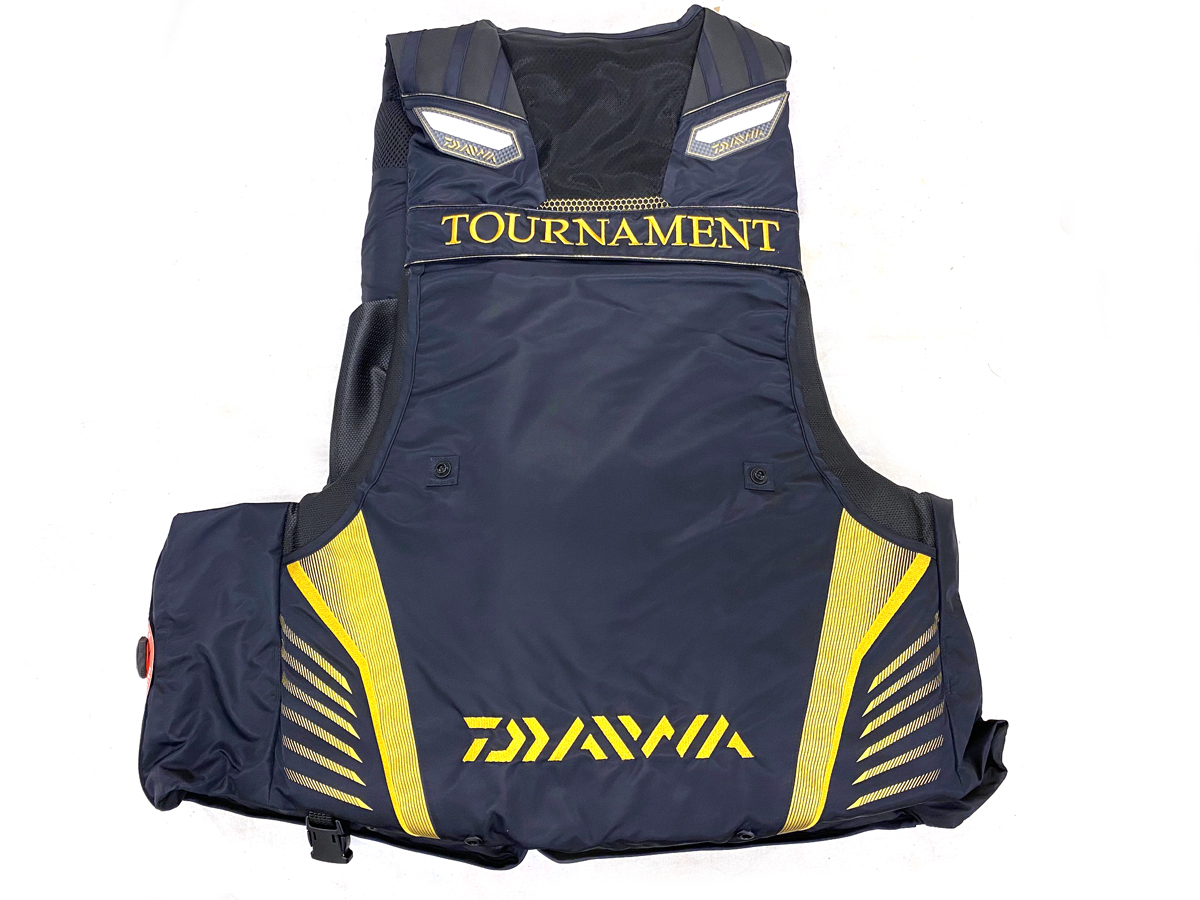 ★未使用品★　ダイワ　トーナメント　バリアテック(R)　サイバーフロート　3XL　DF-3007T　DAIWA　TOURNAMENT　ライフジャケット　ベスト_画像2