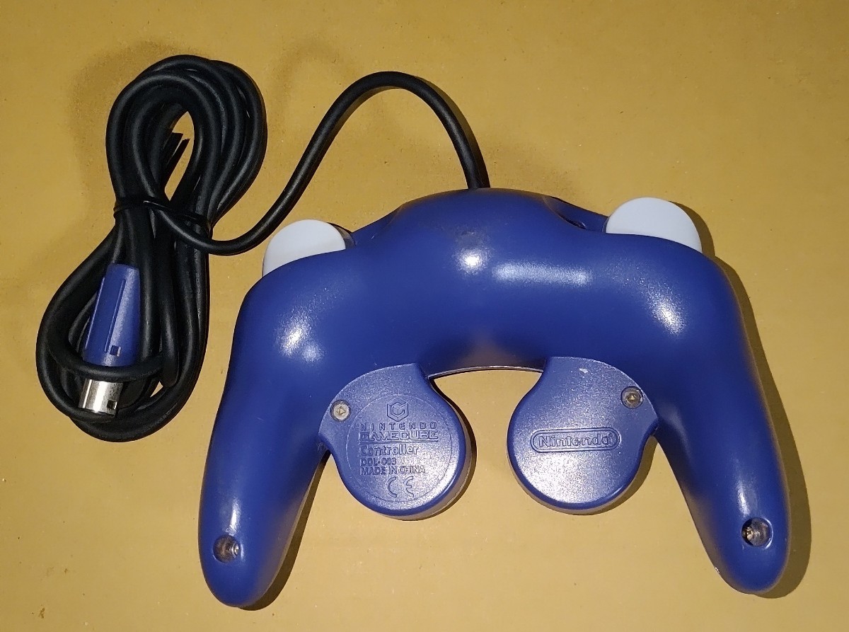 純正品　ニンテンドー　ゲームキューブ　バイオレット　　Nintendo GameCube Controller GC_画像2