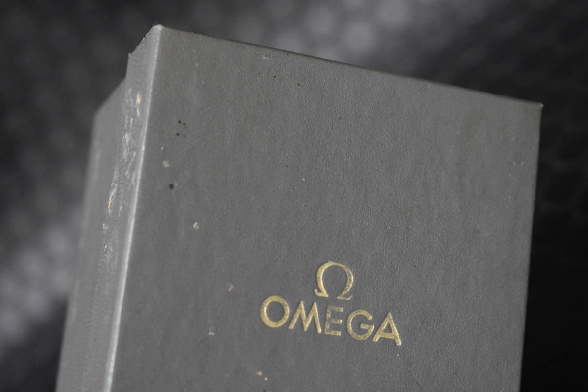 うぶ品　時計のケース、箱 いろいろまとめて　OMEGA オメガ、CYMA シーマ、RADO ラドー　当時物_画像4