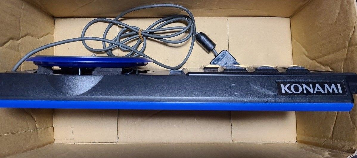 ビートマニアIIDX 専用コントローラー 改造済み 2P|Yahoo ビートマニアIIDX 専用コントローラー 改造済み 2P|Yahoo