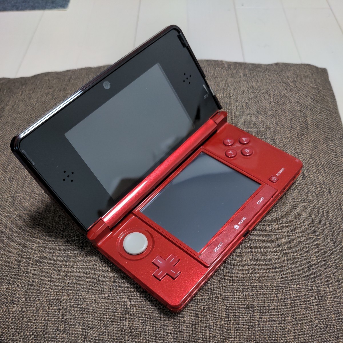 【美品】ニンテンドー3DS フレアレッド ACアダプターセット_画像5