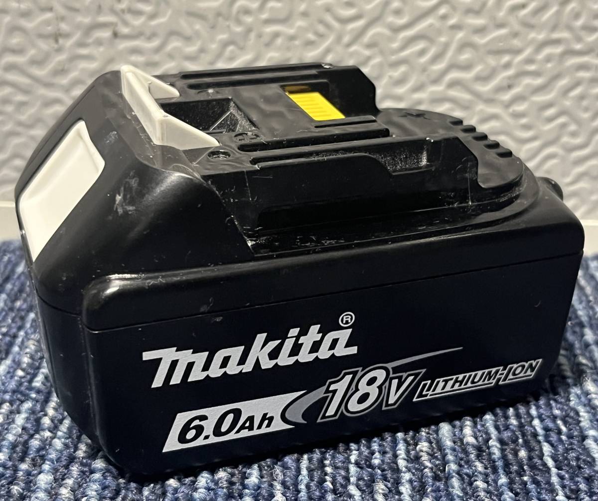 【美品】makita マキタ 18V 6.0Ah 残量表示付 純正 リチウムイオンバッテリー BL1860B リチュウムイオン電池 蓄電池 充電池 1156_画像1