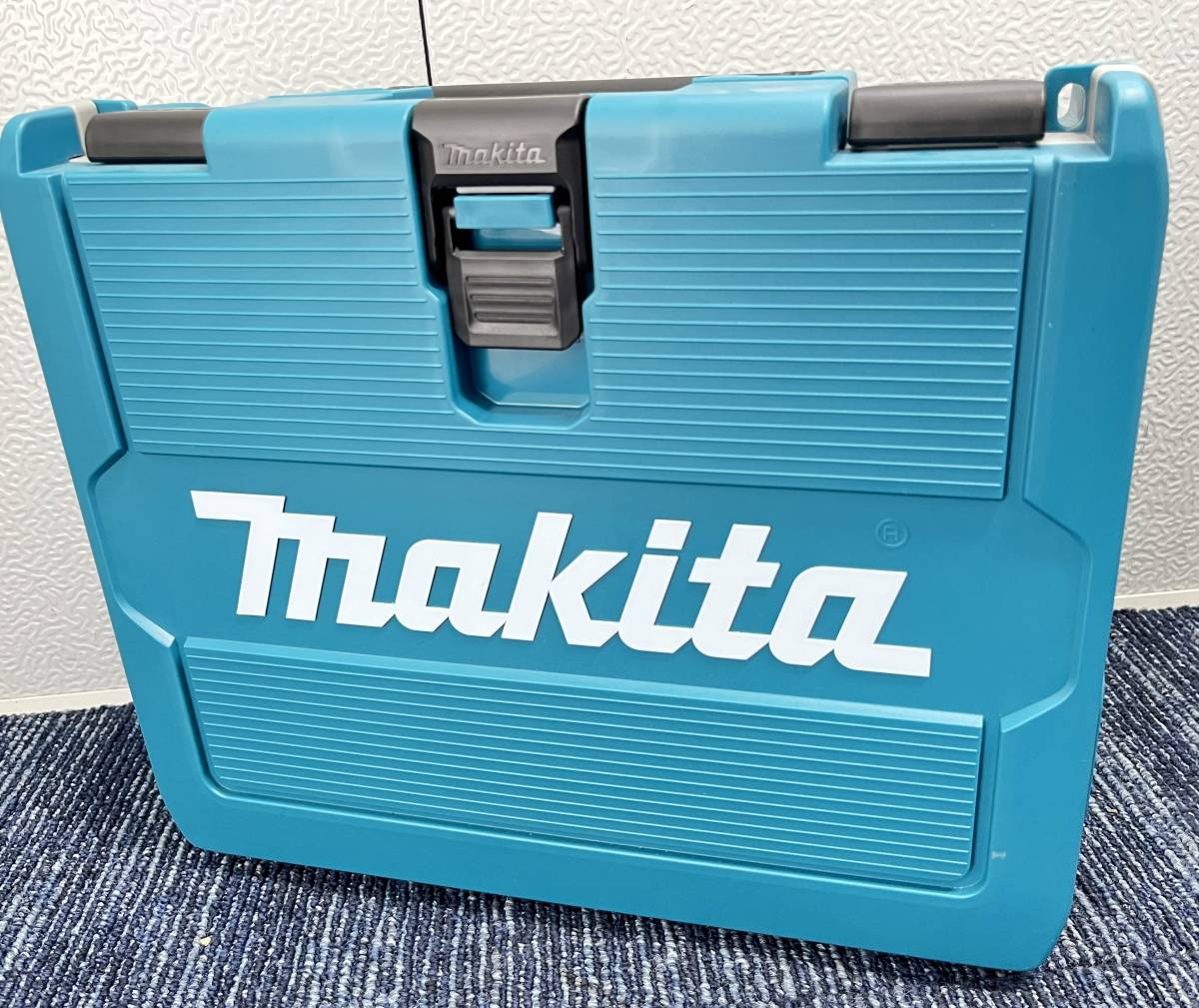 【新品未使用品/未開封品】makita マキタ 18V 充電式4モードインパクトドライバ TP141DRGX バッテリー2個(BL1860B)付き 充電器付き 1175_画像1