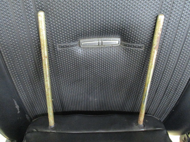 ブルーバード ５１０ SSS クーペ シート 運転席 椅子 内装 純正 当時物 旧車_画像10