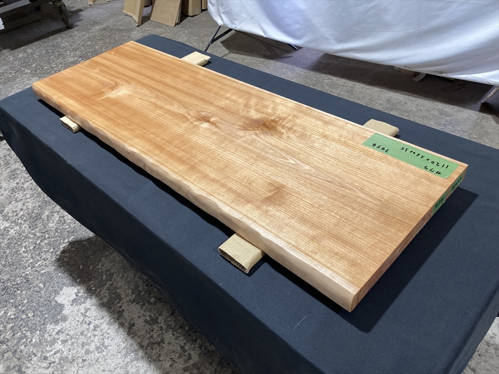 さくら3454　チェリー　一枚板無垢 乾燥材　1120x360x35mm カウンター　棚　テレビ台　花台　DIY　窓台　台　アメリカンチェリー_画像4