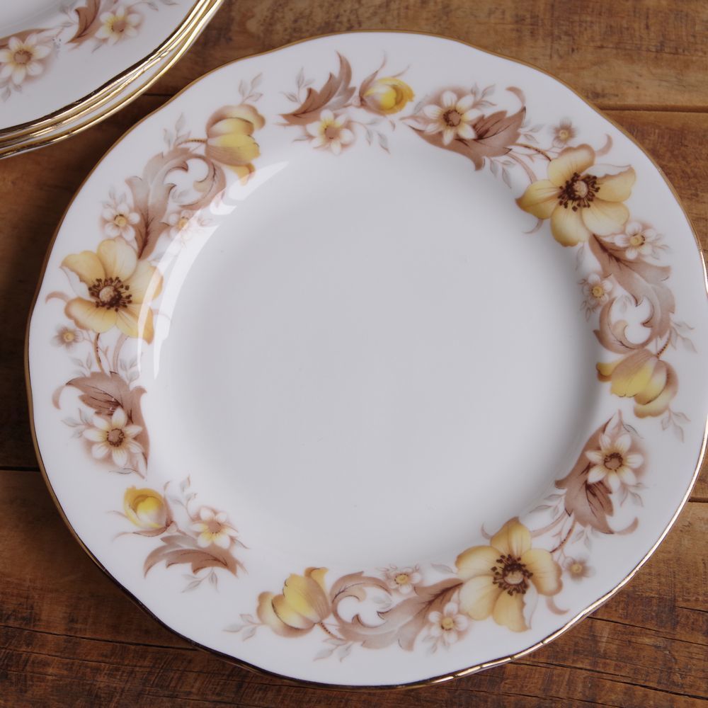 イギリス ヴィンテージ ケーキ皿 食器 デザートプレート レトロ ブラウン 花柄 17cm Duchess Golden Cascade #231104-1~5 陶器_画像2