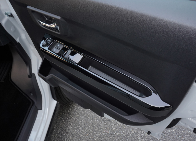 ダイハツ 新型アトレー ハイゼットカーゴ S700V S710V ウィンドウスイッチパネル 2P ピアノブラック 内装 パーツの画像10