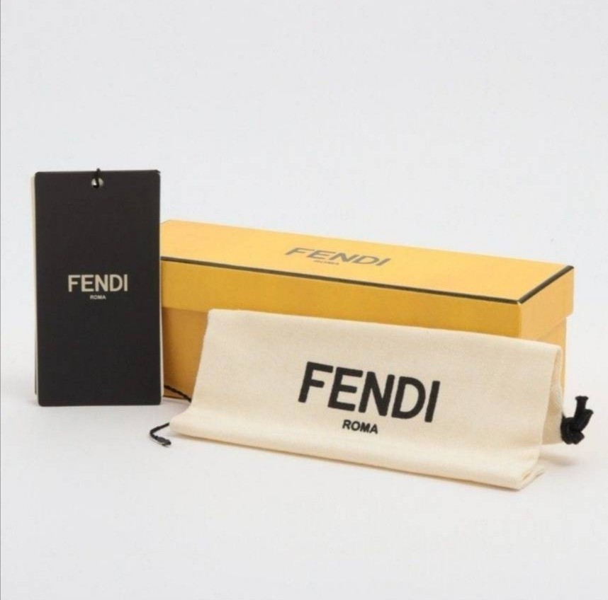 FENDI Fendi bagz Monstar charm box beautiful goods 