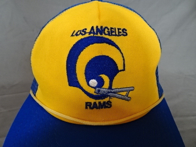 激レア USA購入 1990年代?? ビンテージもの NFLアメフト ロサンゼルス ラムズ【LOS ANGELES RAMS】 ロゴ刺繍入り メッシュキャップ 中古品_画像1