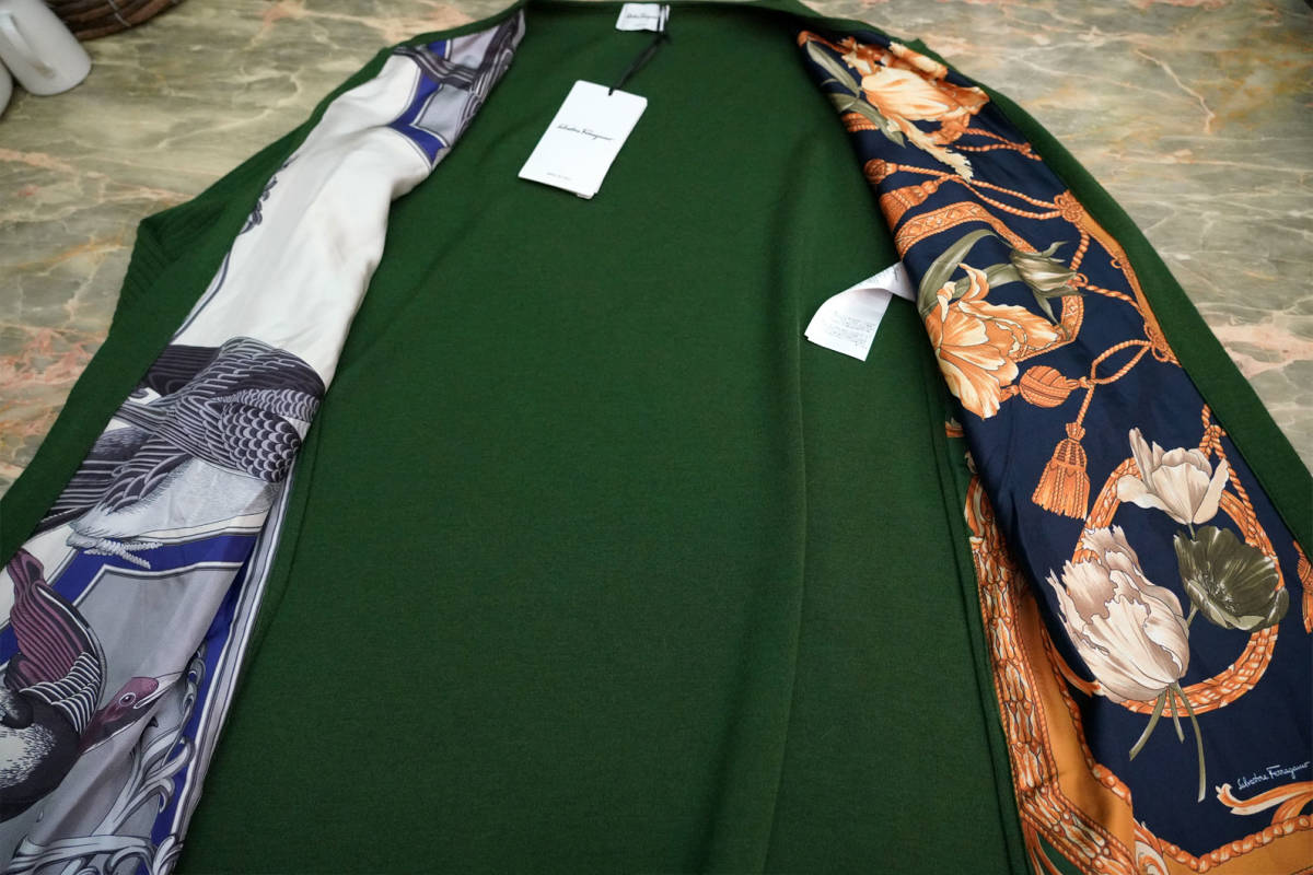  new goods * Salvatore * Ferragamo Salvatore Ferragamo cashmere 70 silk 30 knitted cardigan (S) * lining . beautiful lady's 