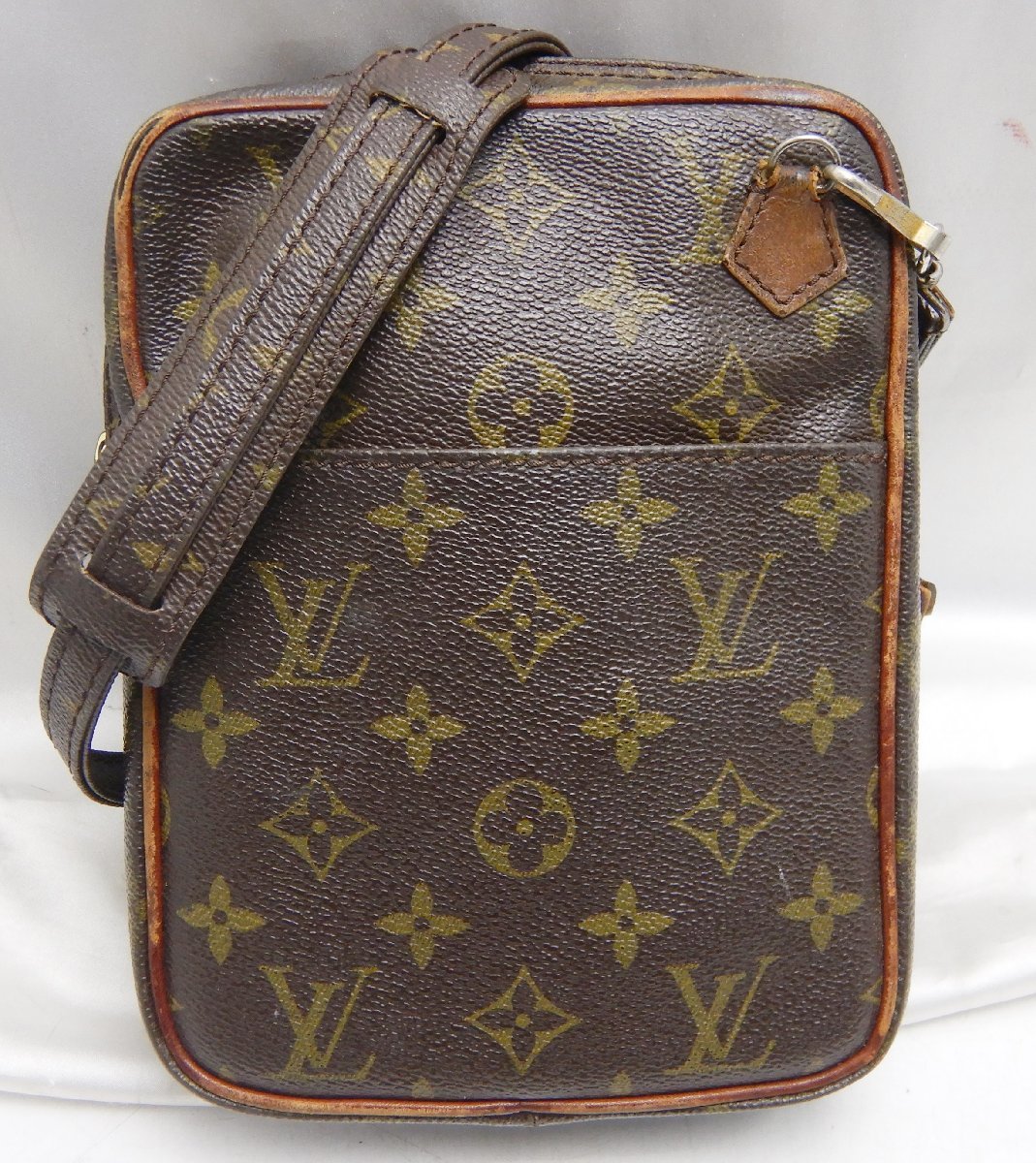 LOUIS VUITTON ルイヴィトン☆ダヌーブ モノグラム ショルダーバッグ 斜め掛け レディース ☆☆Z1116377_画像1