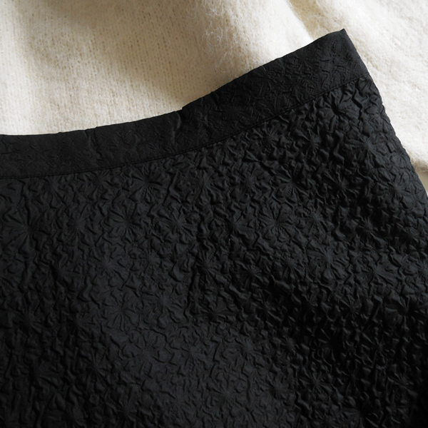 新品■Bonjour Saganボンジュールサガン■ふくれジャガードフレアスカート 黒♪上品華やかな総柄♪立体感のあるジャガード素材_画像4